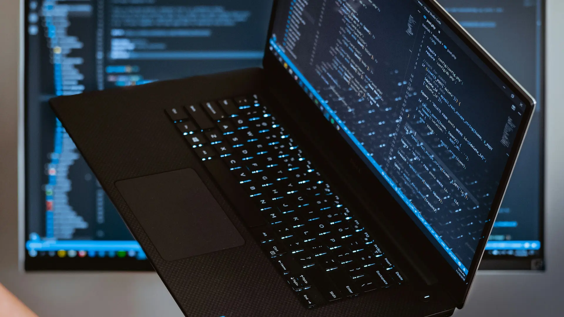 Auditoria informática a sistemas, redes e infraestrutura empresarial